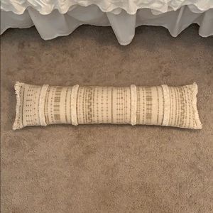 Cream/gold lumbar pillow